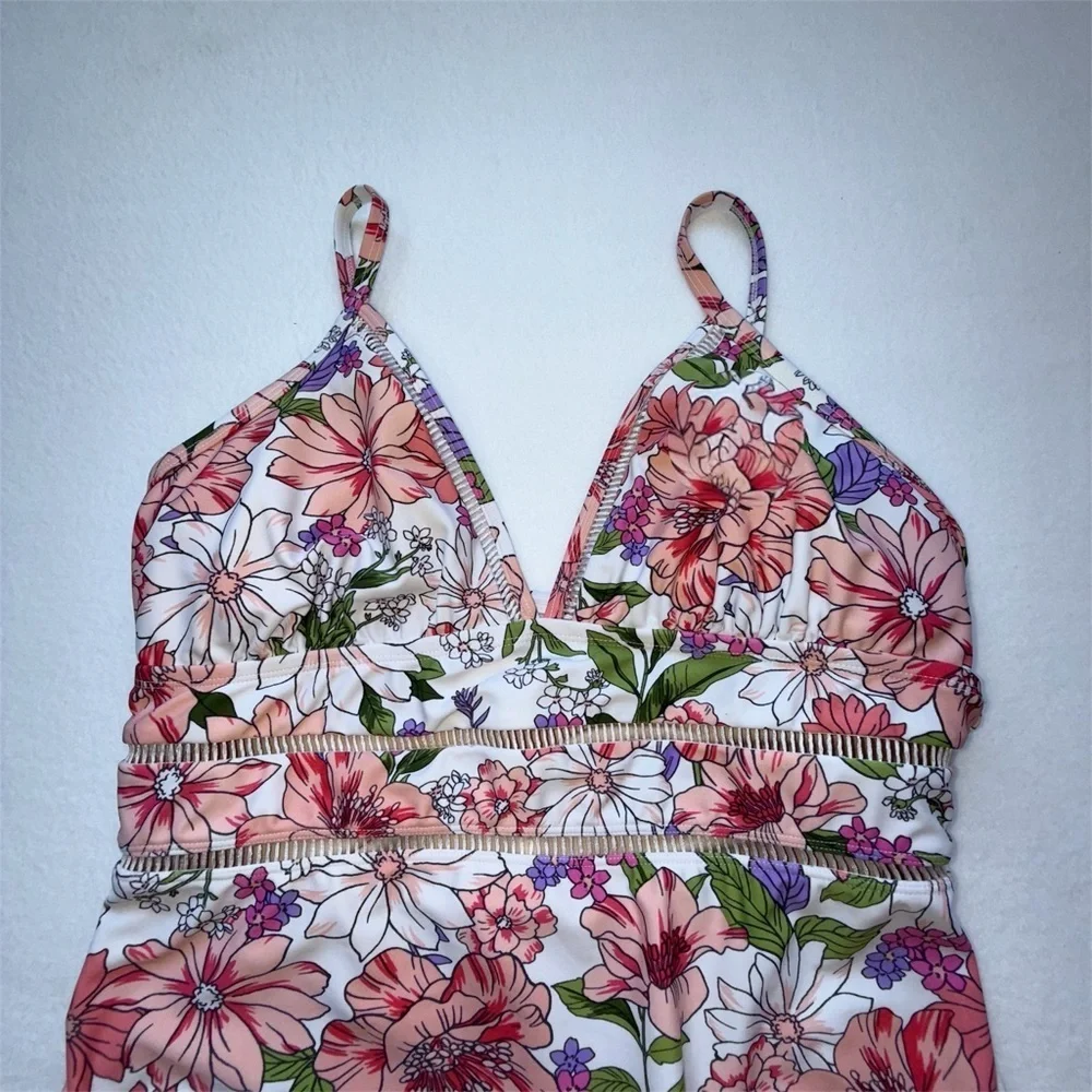 Kona Sol women’s ladder trim One Piece swimsuit multi color floral size LARGE
